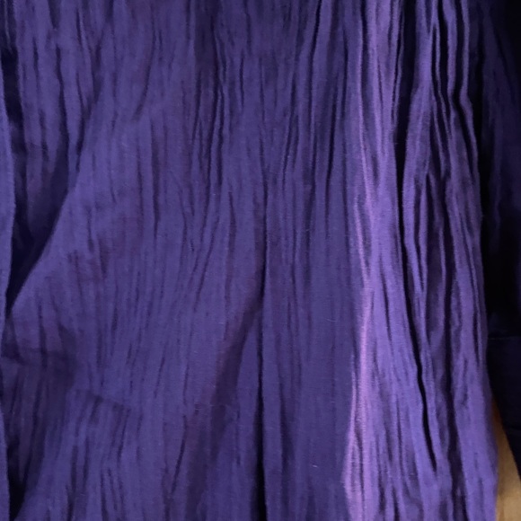 ECU - Front button top, purple,  3/4 sleeves - Picture 4 of 9